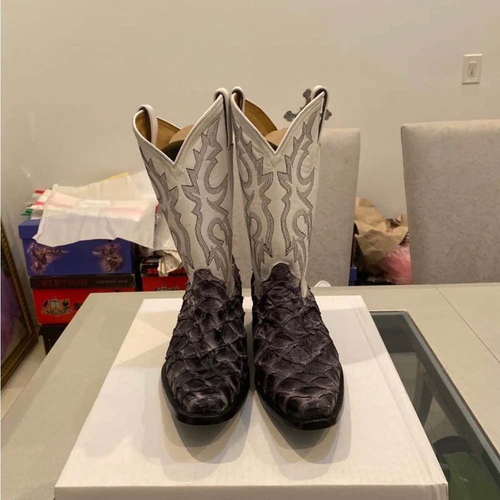 New men’s cowboy boots 100% Real Pirarucu leather, size 11.5